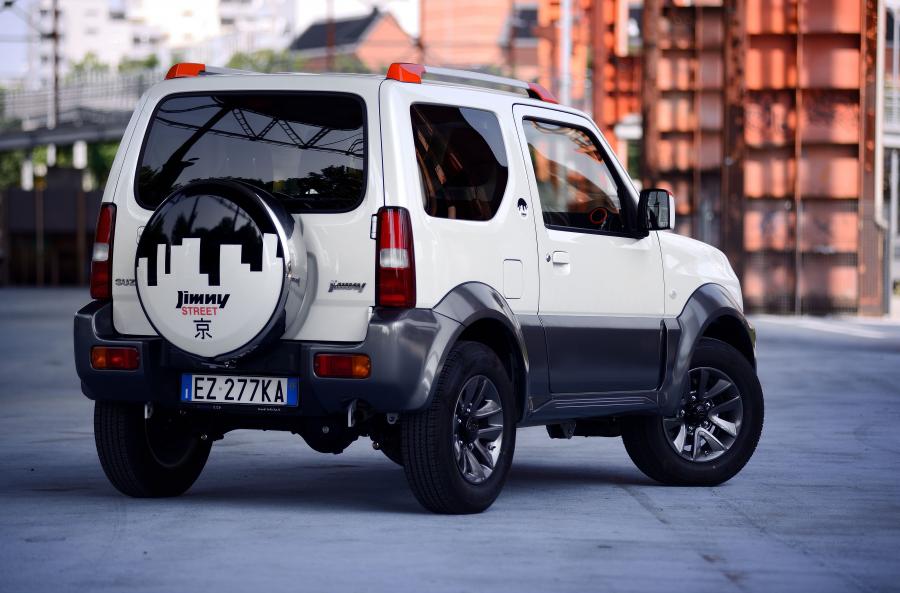  Suzuki Jimny Street 2015 года  (фото 10 из 11)